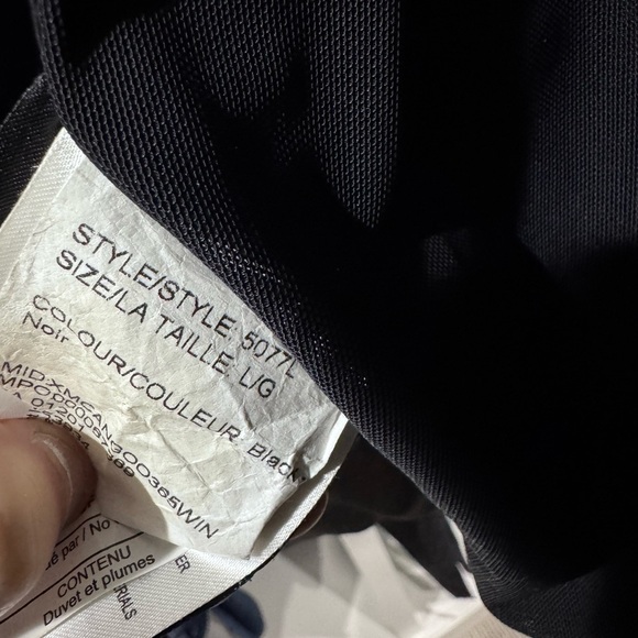 Canada Goose Woman’s Jacket - Picture 2 of 6